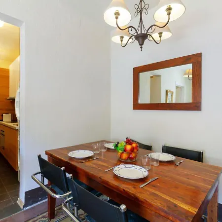 Plaza Apartment